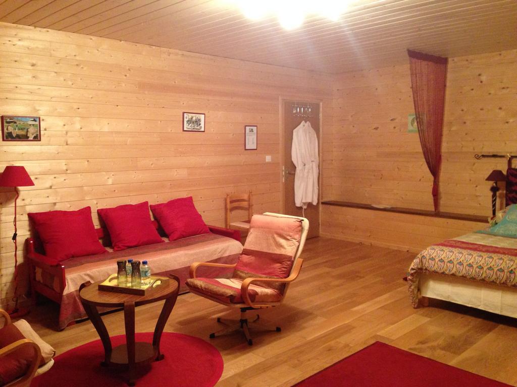 Domaine Du Val De Soux Bed & Breakfast Montgaillard-de-Salies Ruang foto