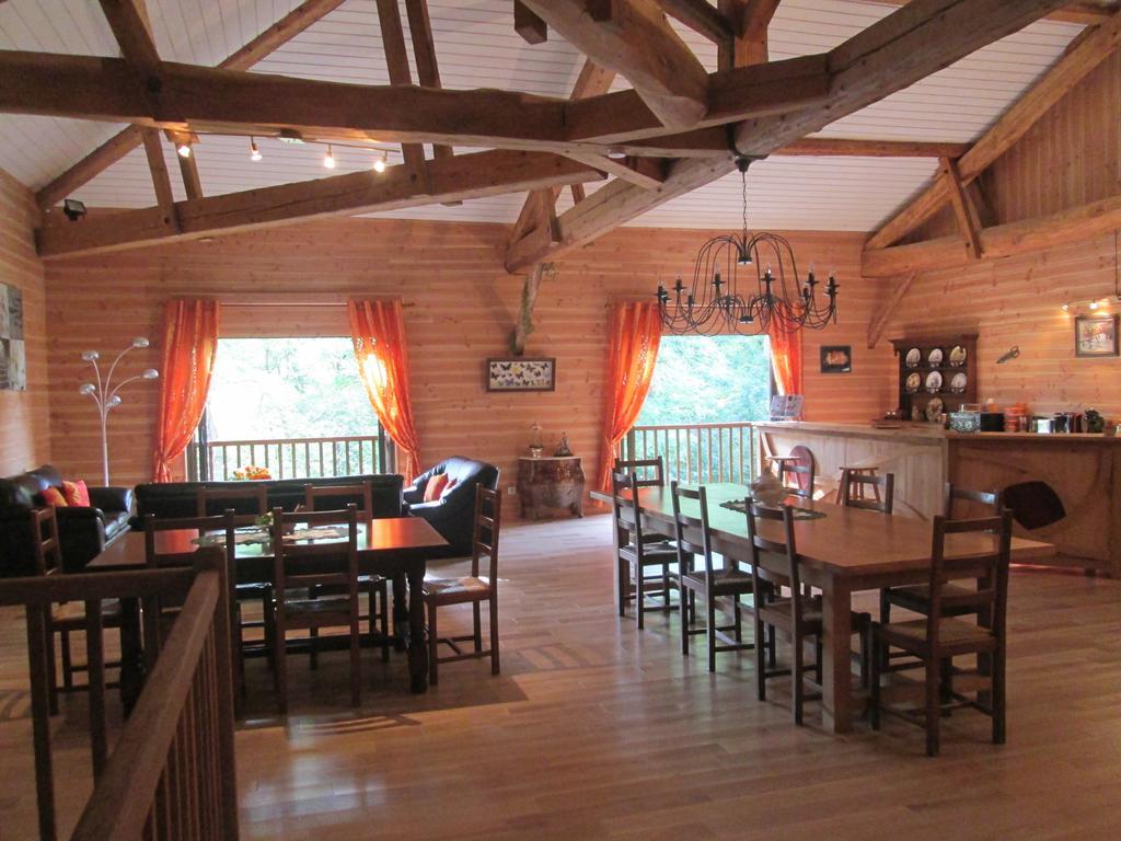 Domaine Du Val De Soux Bed & Breakfast Montgaillard-de-Salies Bagian luar foto