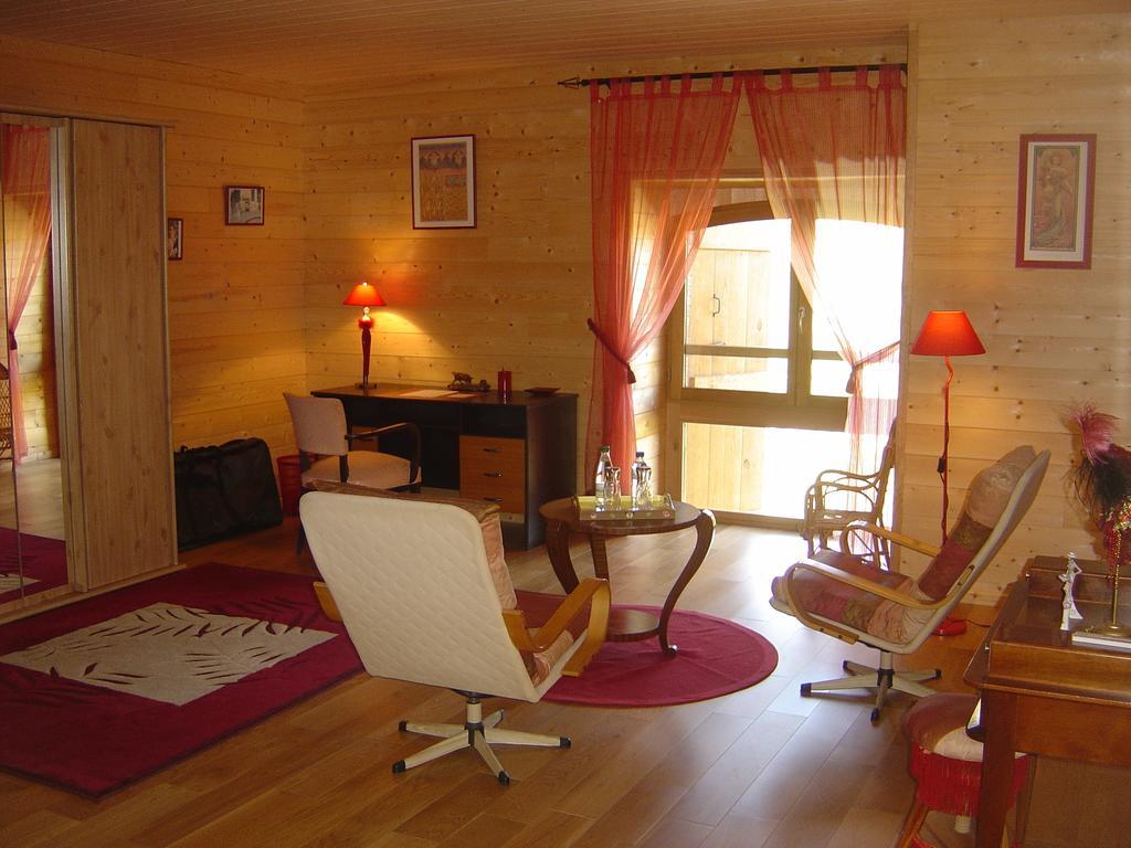 Domaine Du Val De Soux Bed & Breakfast Montgaillard-de-Salies Ruang foto